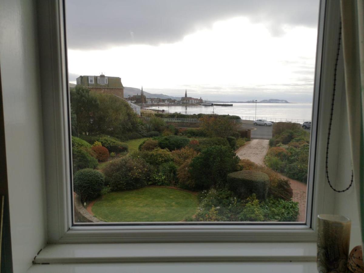 Bed and Breakfast The Old Rectory Largs Exterior foto